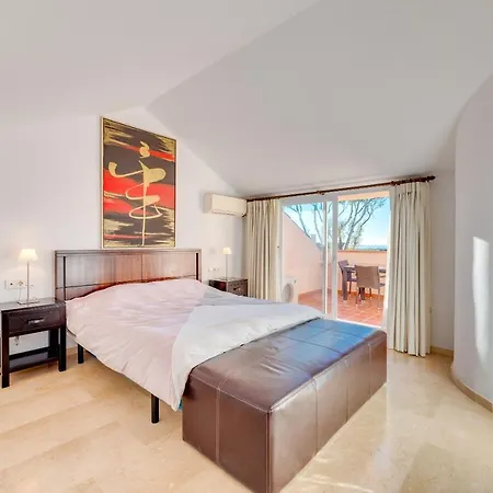 Penthouse In Elviria Марбелья