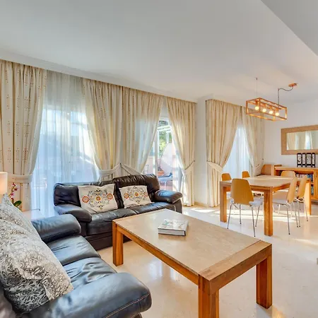 Penthouse In Elviria Nyaraló Marbella
