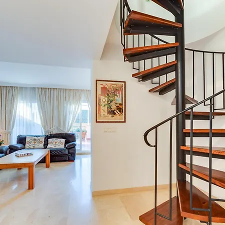 別荘 Penthouse In Elviria