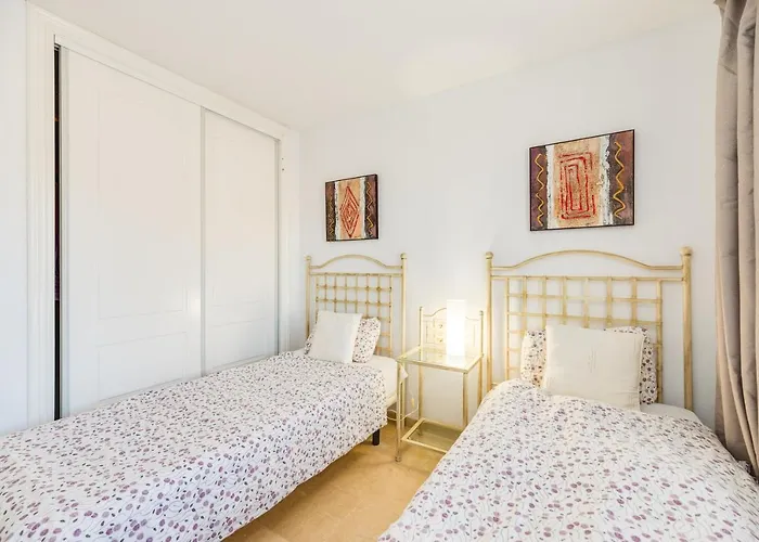 Feriehus Penthouse In Elviria Marbella