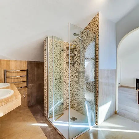 Penthouse In Elviria Ferienhaus *